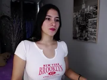 Freechat nina_smalls on Chaturbate