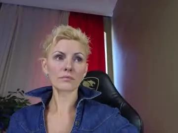 Freechat nymphvariety on Chaturbate