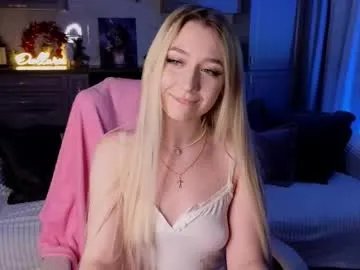 Freechat owlluree on Chaturbate