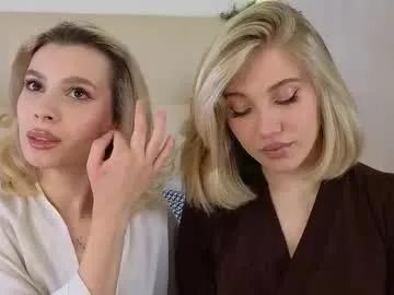Freechat pinkadele on Chaturbate
