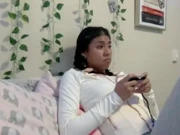 Freechat pretty_girl828687 on Chaturbate