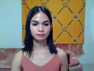 Freechat prettykhelcy on Chaturbate