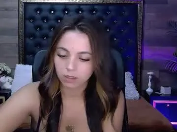 renesmesweet on Chaturbate