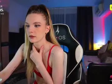 Freechat rosesarered97 on Chaturbate