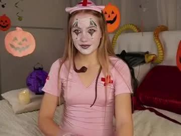 Freechat roxanelan on Chaturbate