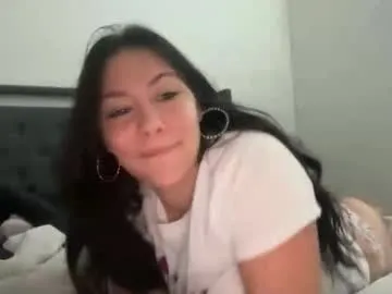 Freechat roxie_v on Chaturbate