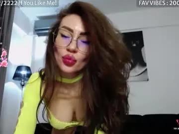 Freechat sassycookies on Chaturbate