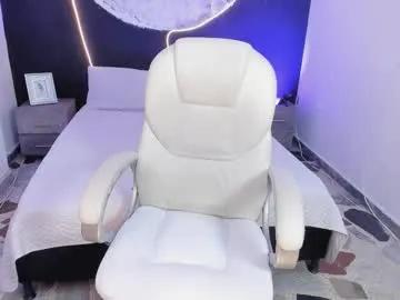 Freechat shaniadaniels on Chaturbate