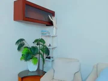 Freechat softlyy_bold on Chaturbate