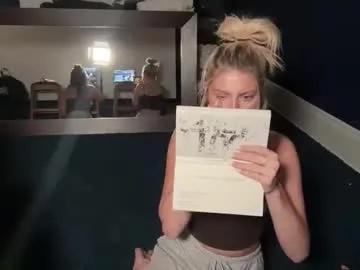 Freechat summerclarke2 on Chaturbate