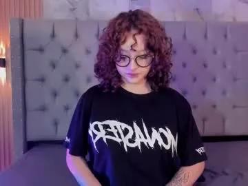 Private suxan_white on Chaturbate