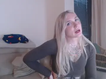 tattoobbgirl on Chaturbate