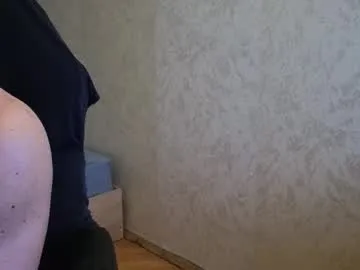 Freechat thefitgiant on Chaturbate