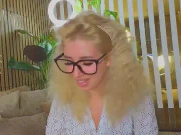 Freechat violetttttacb on Chaturbate