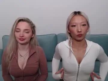 Chaturbate vivianwinters is Freechat vivianwinters — happy friday! stream with roommate, cum say hi! #bigtits #asian #18 #smile #petite