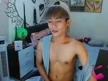 Freechat wildesttwinky on Chaturbate