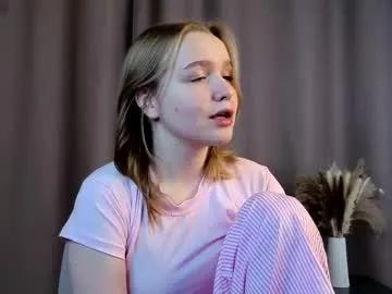 Freechat yangsperanza on Chaturbate