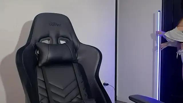 StripChat -KroshkaEnot- is Freechat -KroshkaEnot- — birthday present for me 18.11