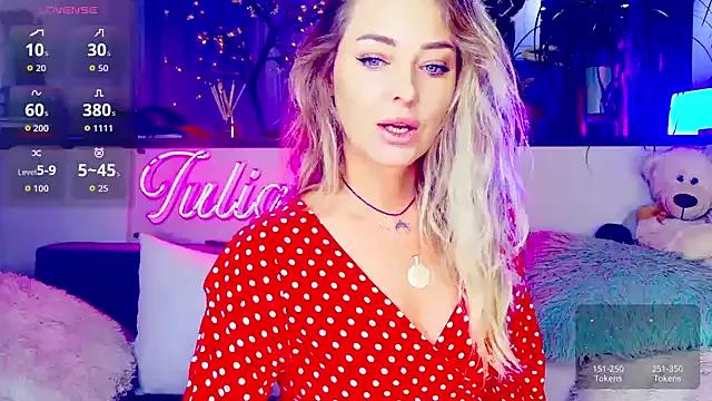 Freechat _JuliaSpace_ on StripChat