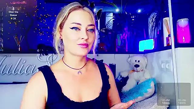 Freechat _JuliaSpace_ on StripChat