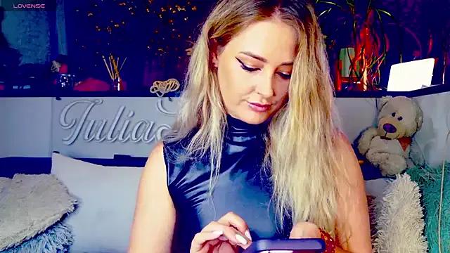 Freechat _JuliaSpace_ on StripChat
