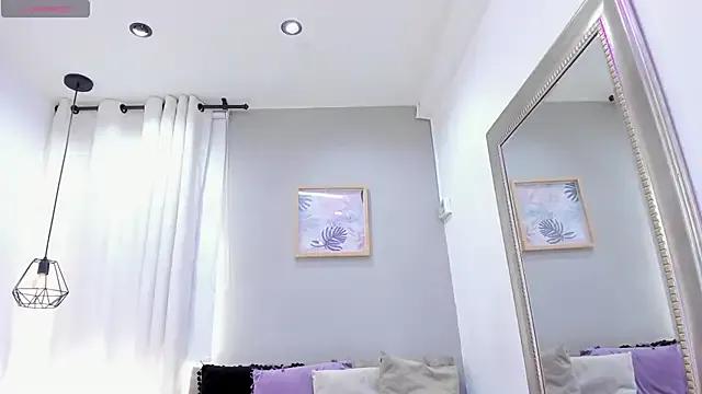 StripChat _sofia_cruz is Freechat _sofia_cruz — Cum Show With Fingers