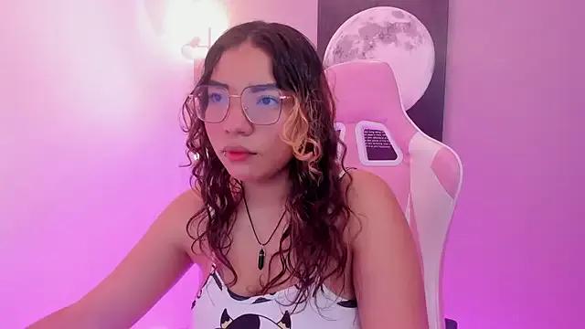 Freechat AliceCamxxx on StripChat