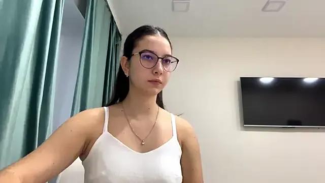 Freechat Allisgree on StripChat