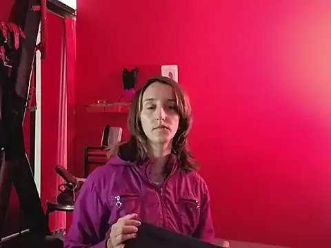 Ambar_Roux_ on StripChat 