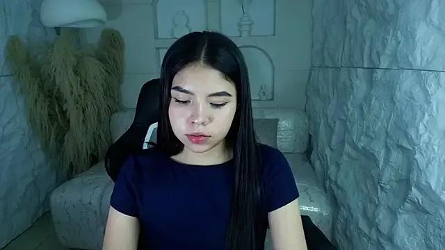 ambarina_r on StripChat 