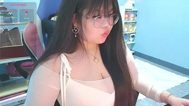 Private ANNELIESE_ on StripChat