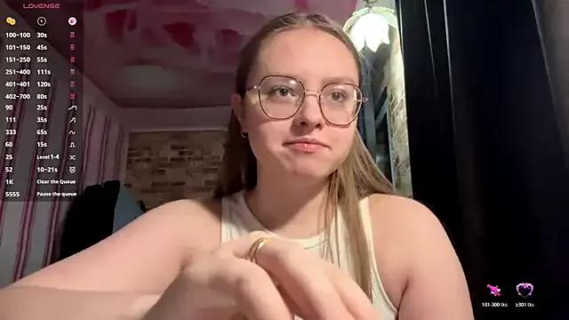StripChat AnnitaArchbell is Freechat AnnitaArchbell — Jumping my boobies