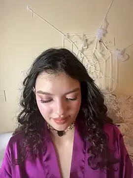 Freechat AriaHeavenss on StripChat