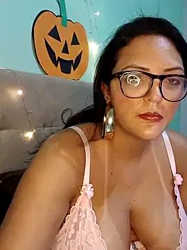 Freechat AuroraChest on StripChat