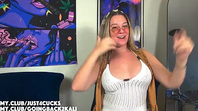 Freechat boomboomr00m on StripChat