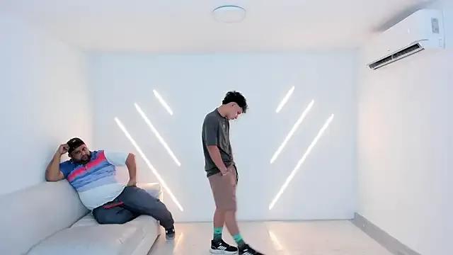 Freechat brutal_sex_room2k on StripChat