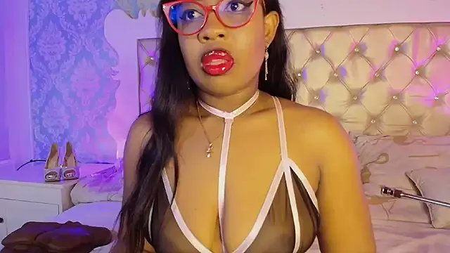 Freechat CaseyMoon on StripChat