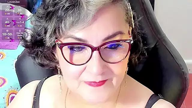 Freechat cataleya_mom on StripChat