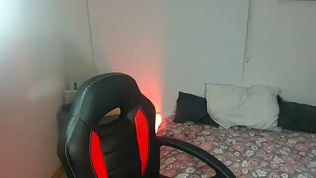 Freechat Catamilf77 on StripChat