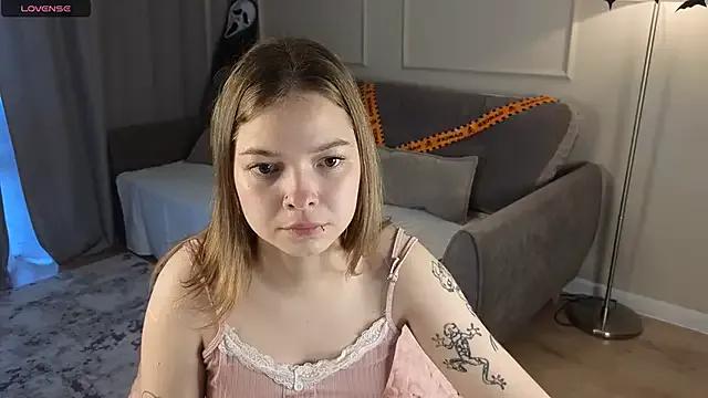 Freechat catanadick on StripChat