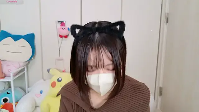 chii_chan_o0 on StripChat