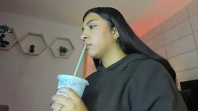 Freechat Christine_harper on StripChat