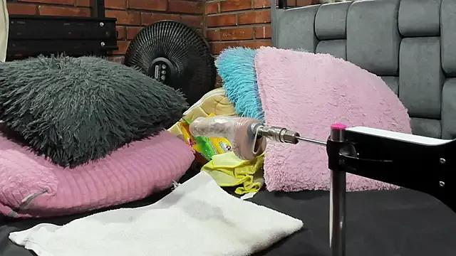 Freechat Couple_Gold69 on StripChat