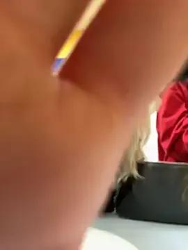 Group Cum_girlss on StripChat