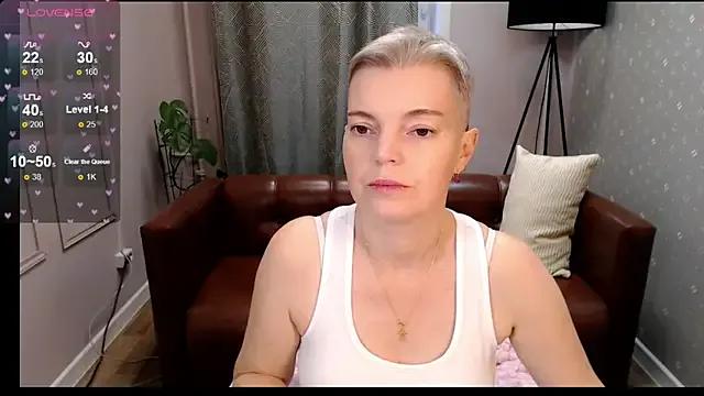 Freechat Cutie_Erikaa1 on StripChat