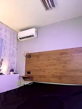 Freechat DeboraEvans on StripChat