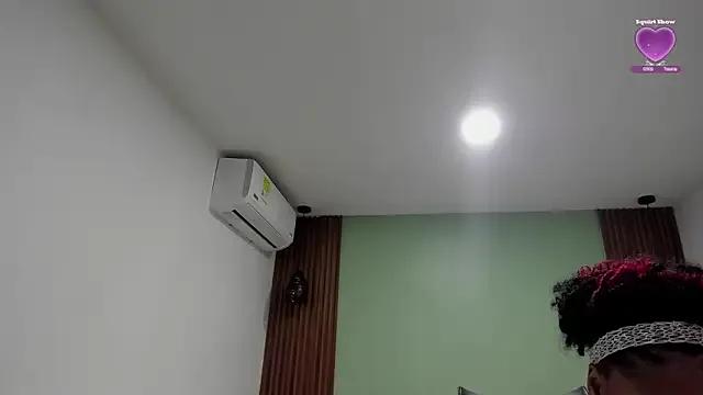 Freechat delaylacruz on StripChat