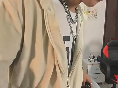 Freechat DemianSalvatore on StripChat