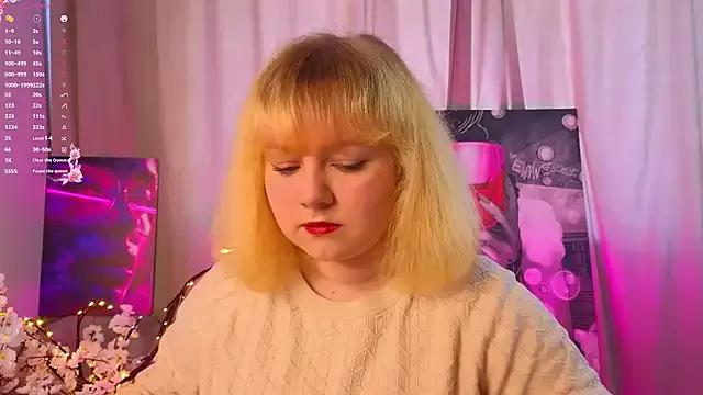 StripChat DianaJacobs is Freechat DianaJacobs — take off your shirt+dance