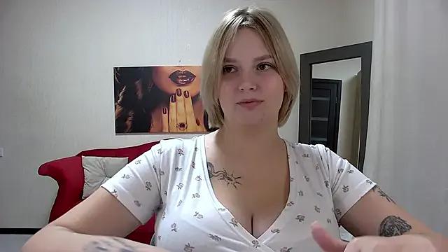 StripChat DianeMills is Private DianeMills — show outfit